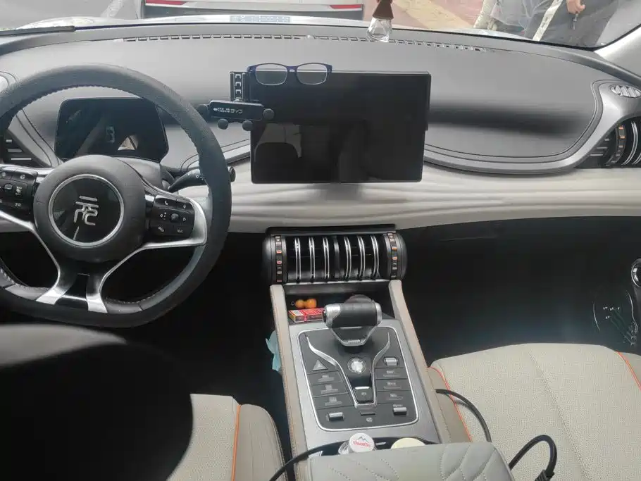 BYD Yuan Plus — миниатюра 12