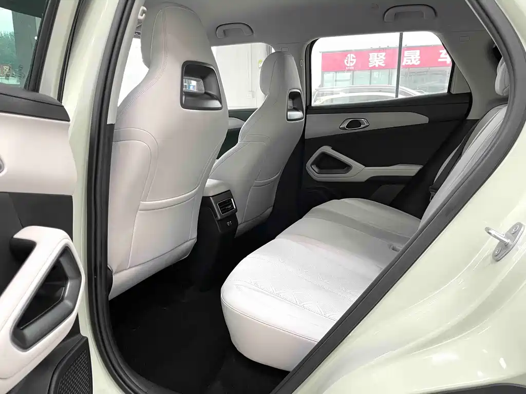 BYD Yuan UP — миниатюра 10