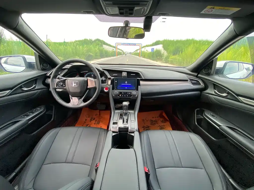 Honda Civic — миниатюра 9