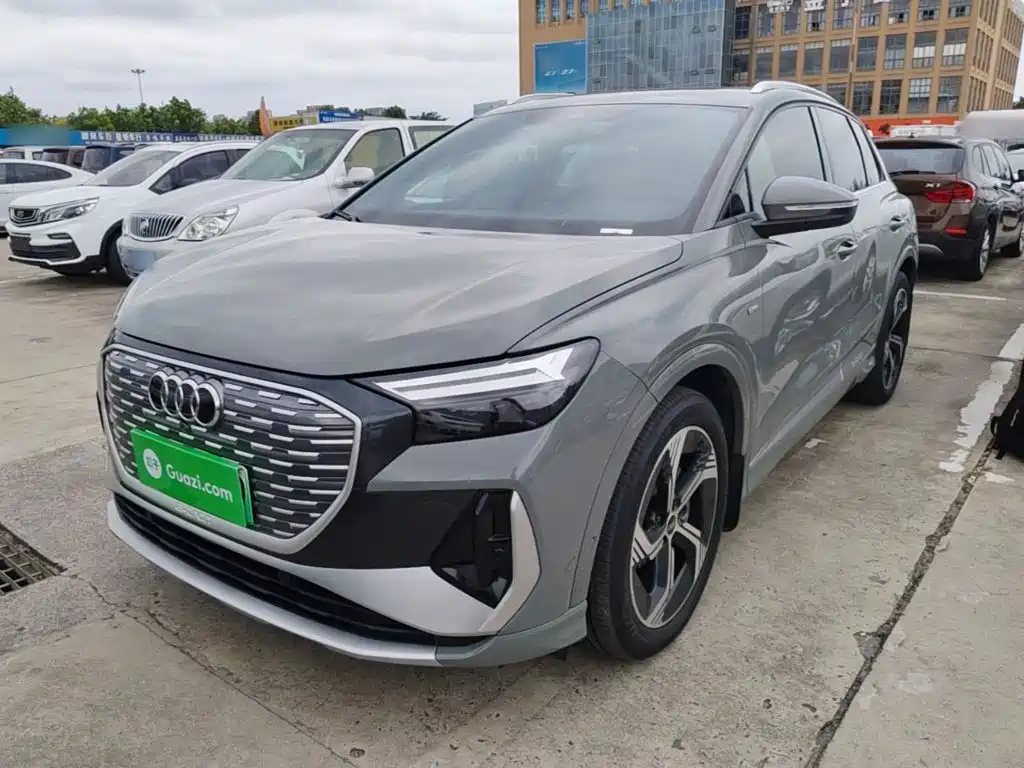 Audi Q4 e-tron — миниатюра 2