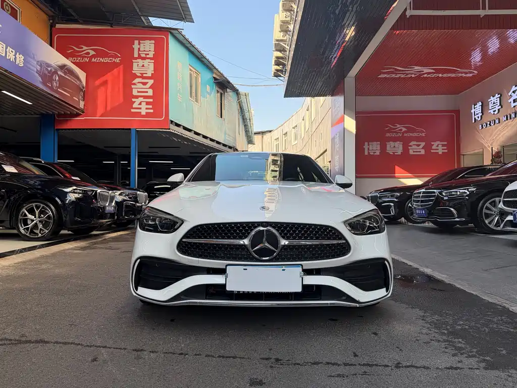 Mercedes-Benz C-Class — миниатюра 2
