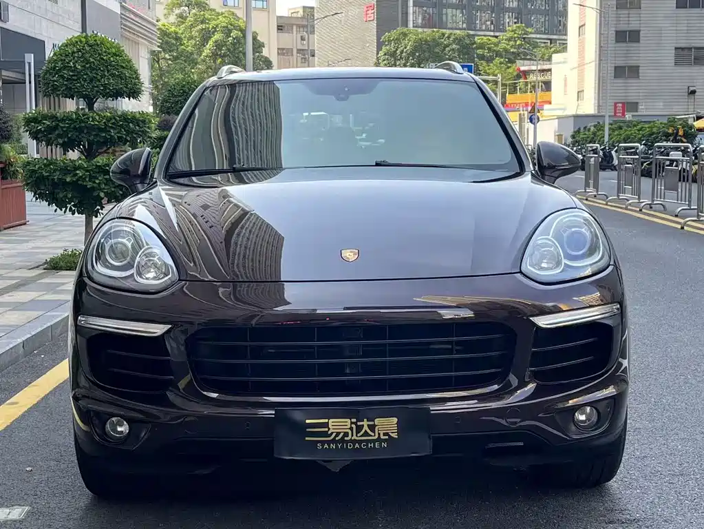 Porsche Cayenne — миниатюра 2
