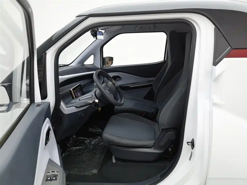 Wuling Nano EV — миниатюра 10