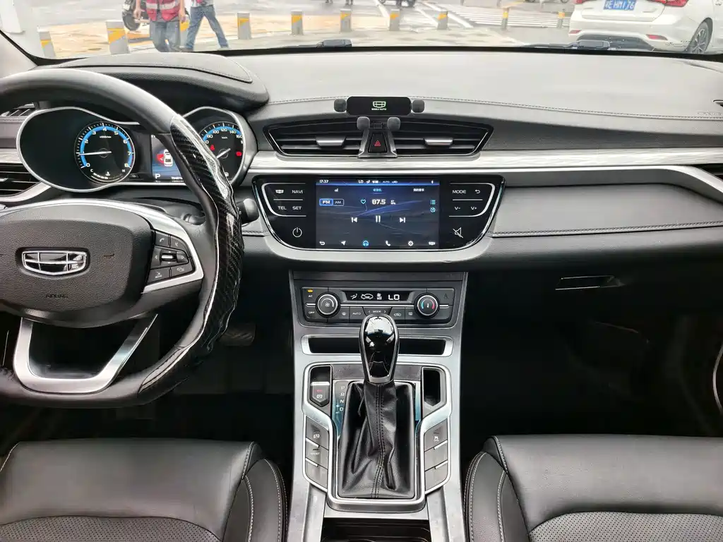 Geely Emgrand — миниатюра 8
