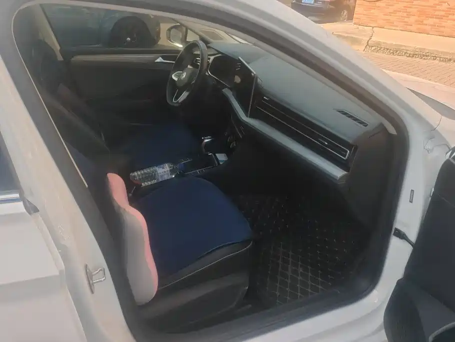 Volkswagen Sagitar — миниатюра 8