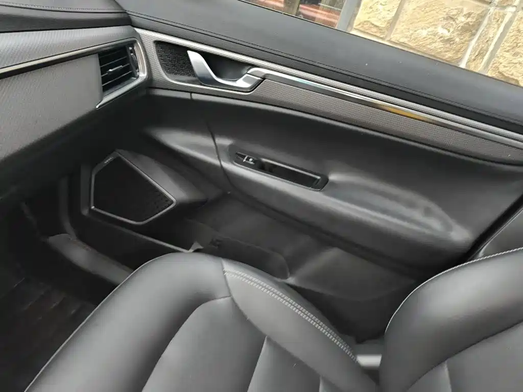Geely Emgrand GS — миниатюра 18