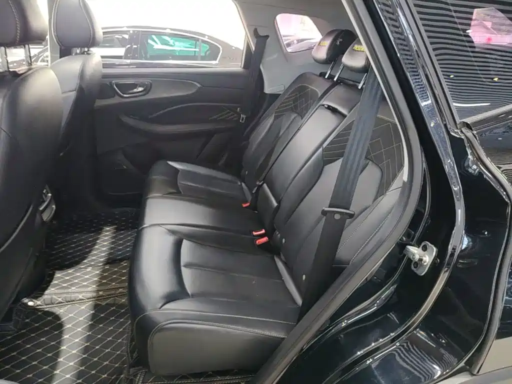 Roewe RX5 — миниатюра 17