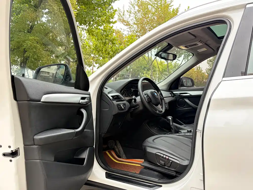 BMW X1 — миниатюра 8