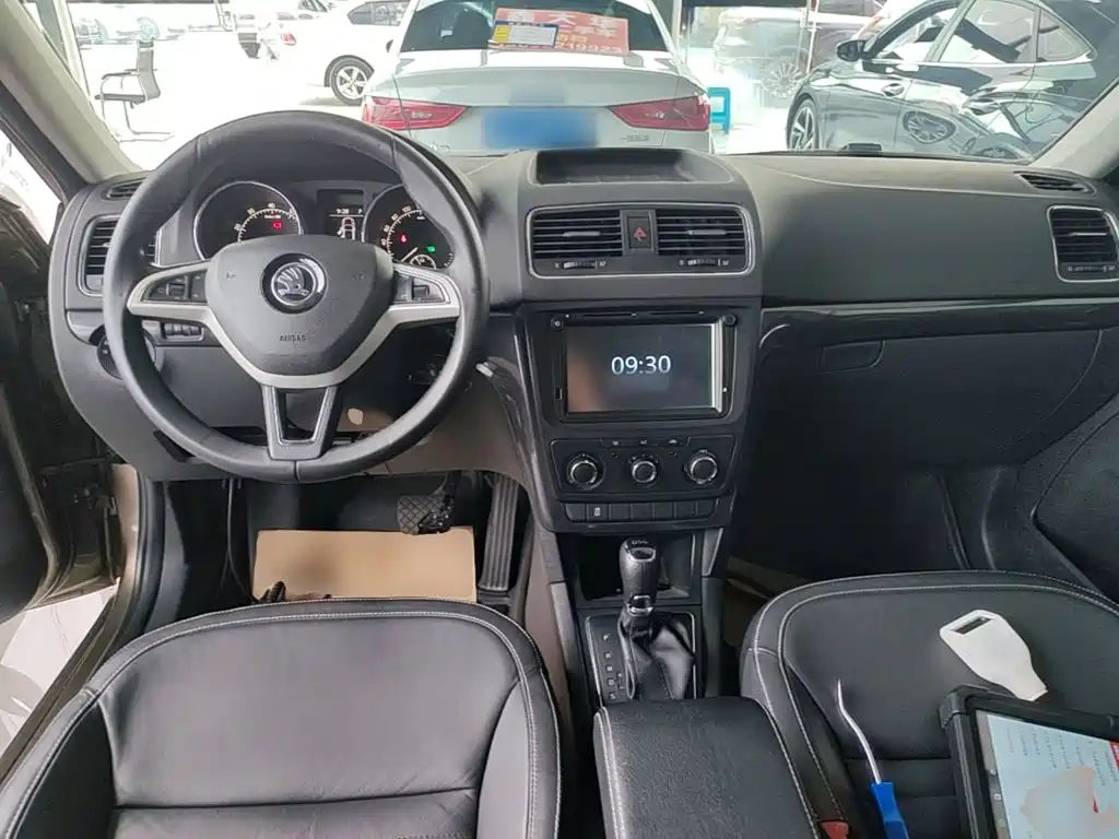 Skoda Yeti — миниатюра 10