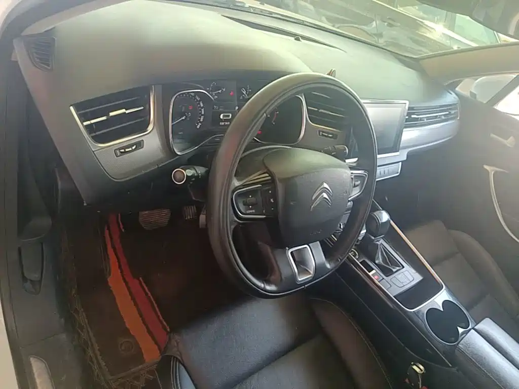 Citroen C5 — миниатюра 10