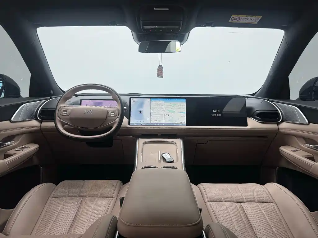 XPeng G9 — миниатюра 6