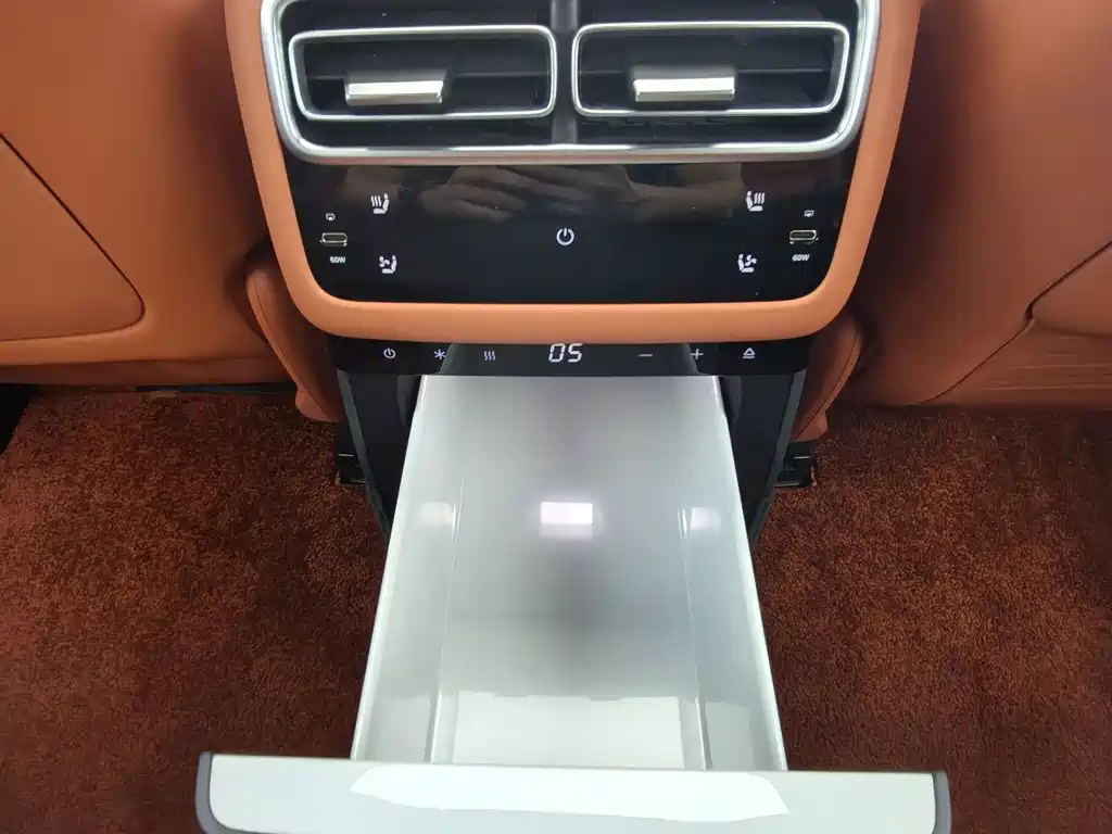 Li Auto Li L7 — миниатюра 14