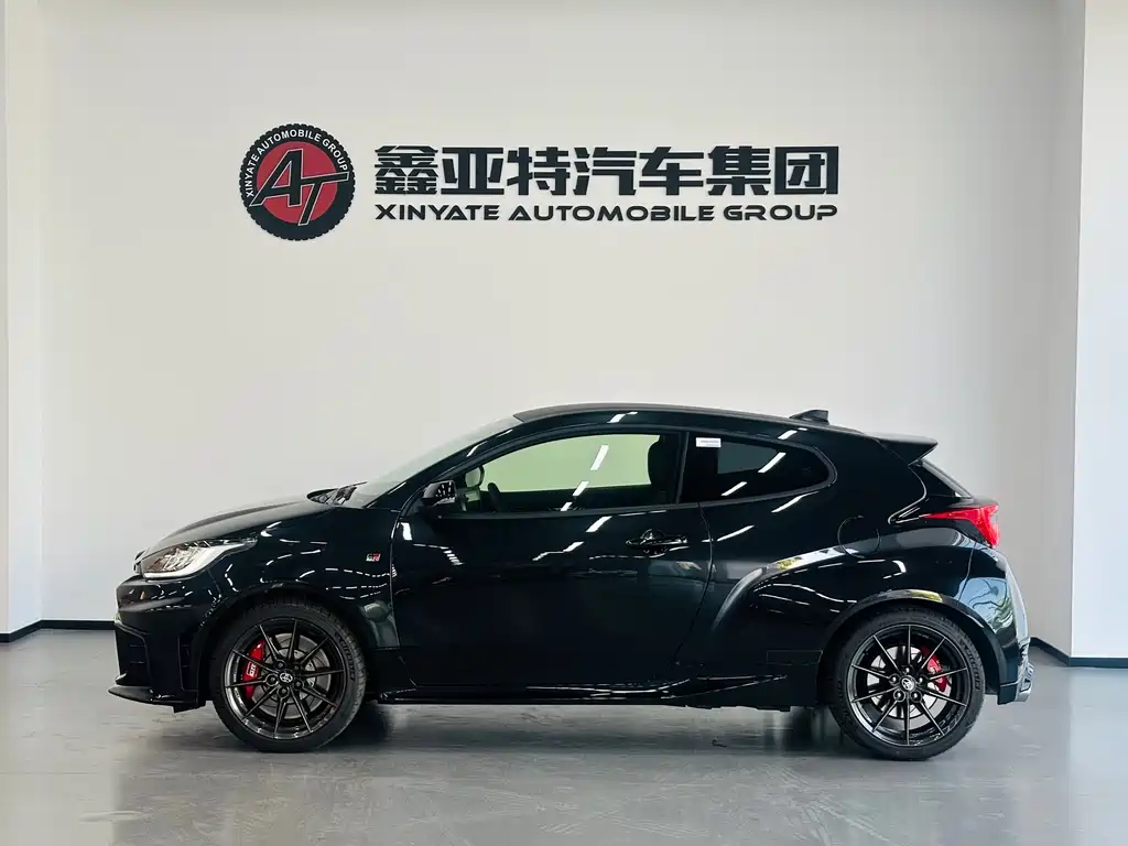 Toyota GR YARIS 2025 GR