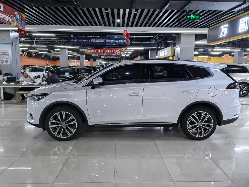 BYD Tang — миниатюра 3