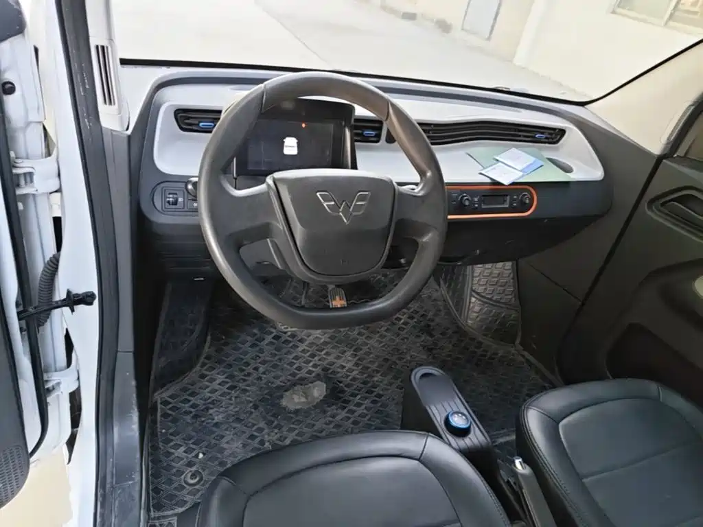 Wuling MINIEV — миниатюра 10