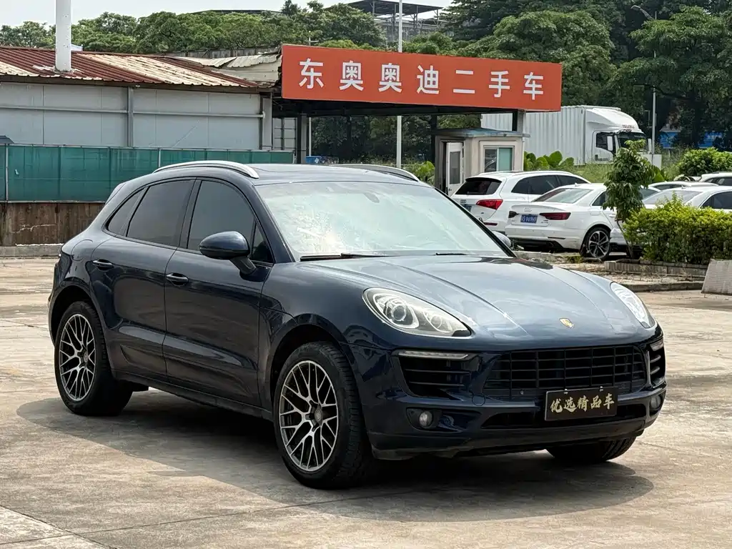 Porsche Macan — миниатюра 3