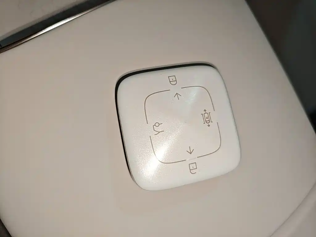 Zeekr X 2025 мест