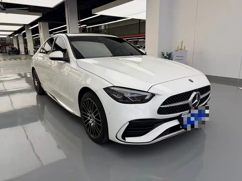 Mercedes-Benz C-Class — миниатюра 3
