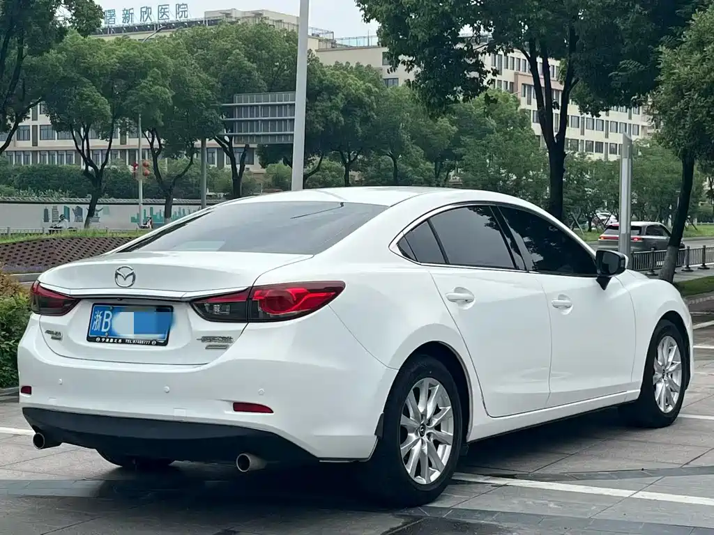 Mazda Atenza — миниатюра 9