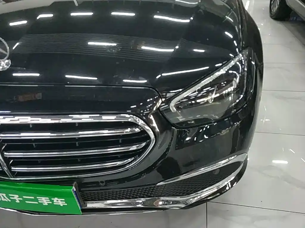Mercedes-Benz E-Class — миниатюра 24