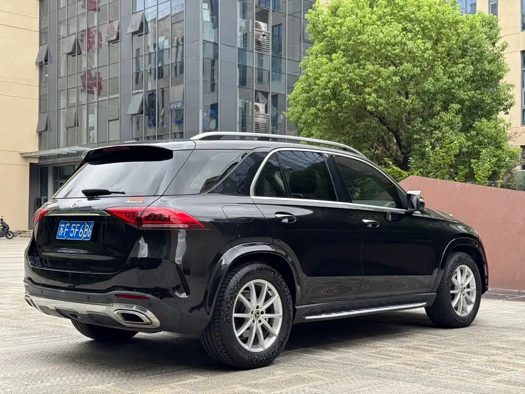 Mercedes-Benz GLE (Import) — миниатюра 6