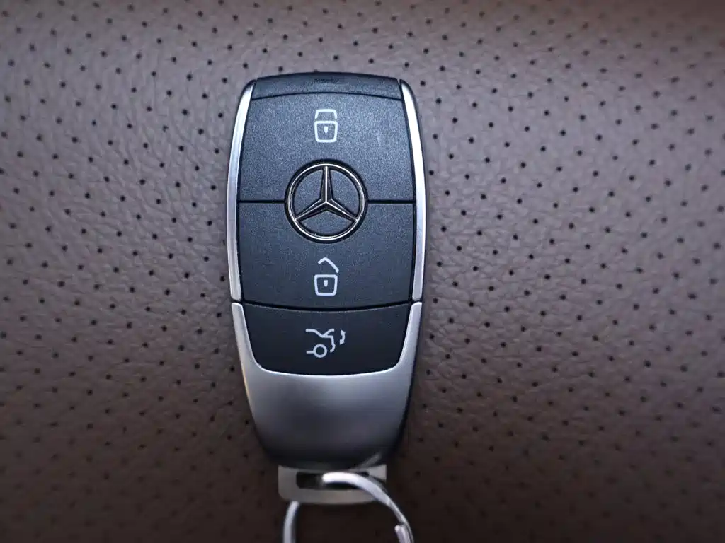 Mercedes-Benz GLE (Import) — миниатюра 26