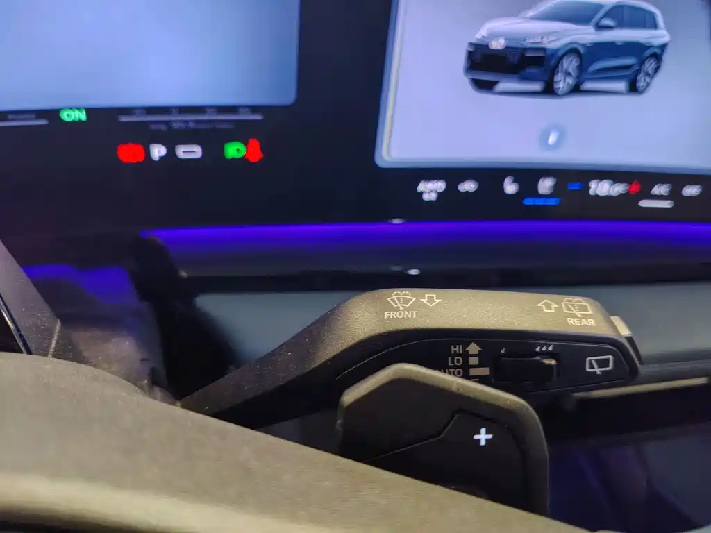 Audi Q6L e-tron — миниатюра 17