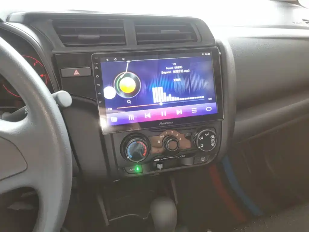 Honda Fit — миниатюра 13