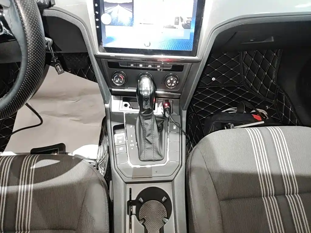 Volkswagen Lamando — миниатюра 14