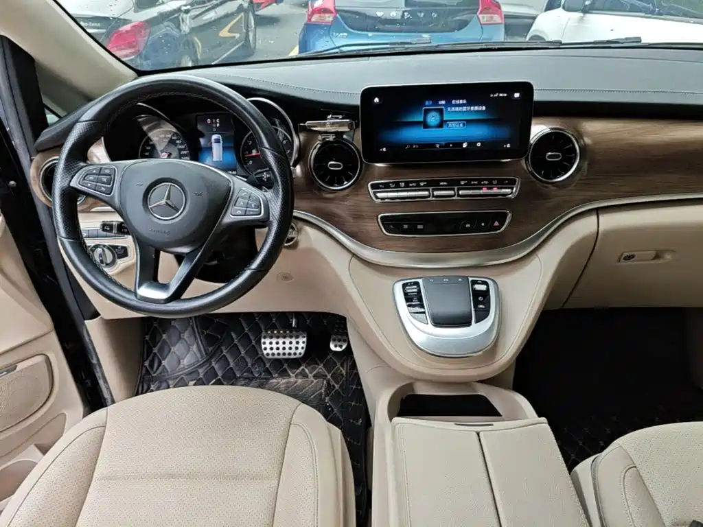Mercedes-Benz V-Class — миниатюра 10