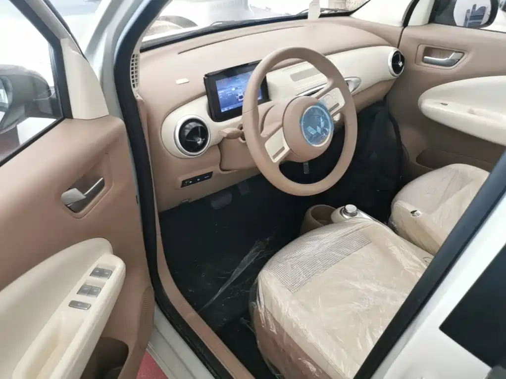 Wuling MINIEV — миниатюра 16