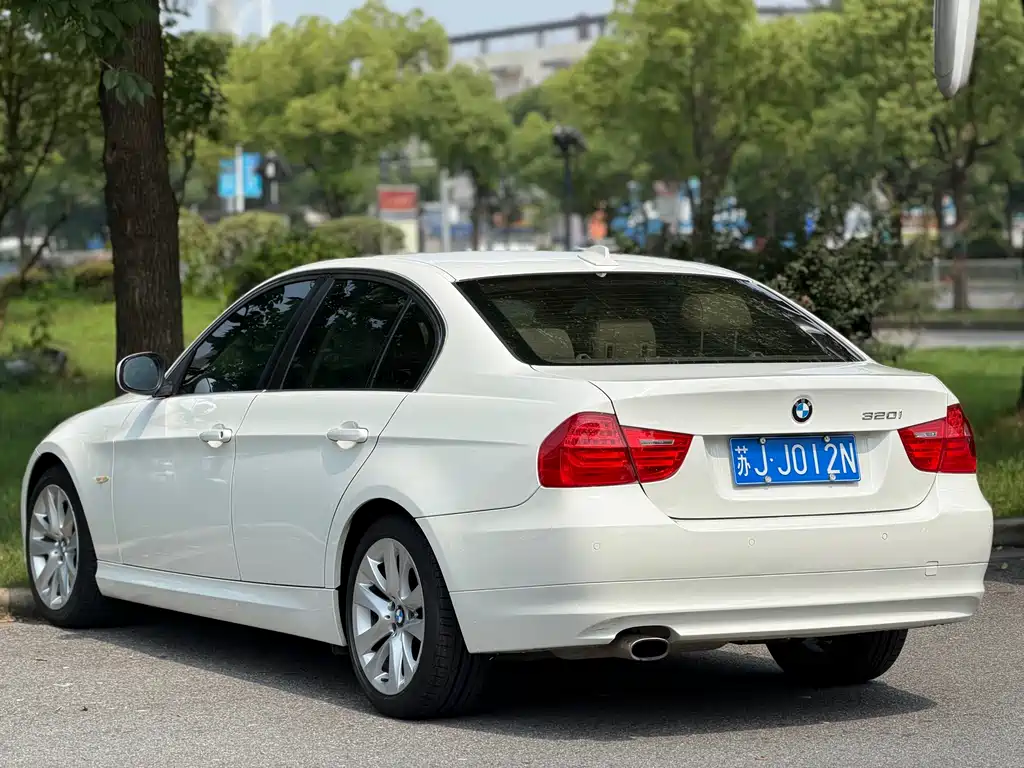BMW 3 Series 3 2012 320i Luxury