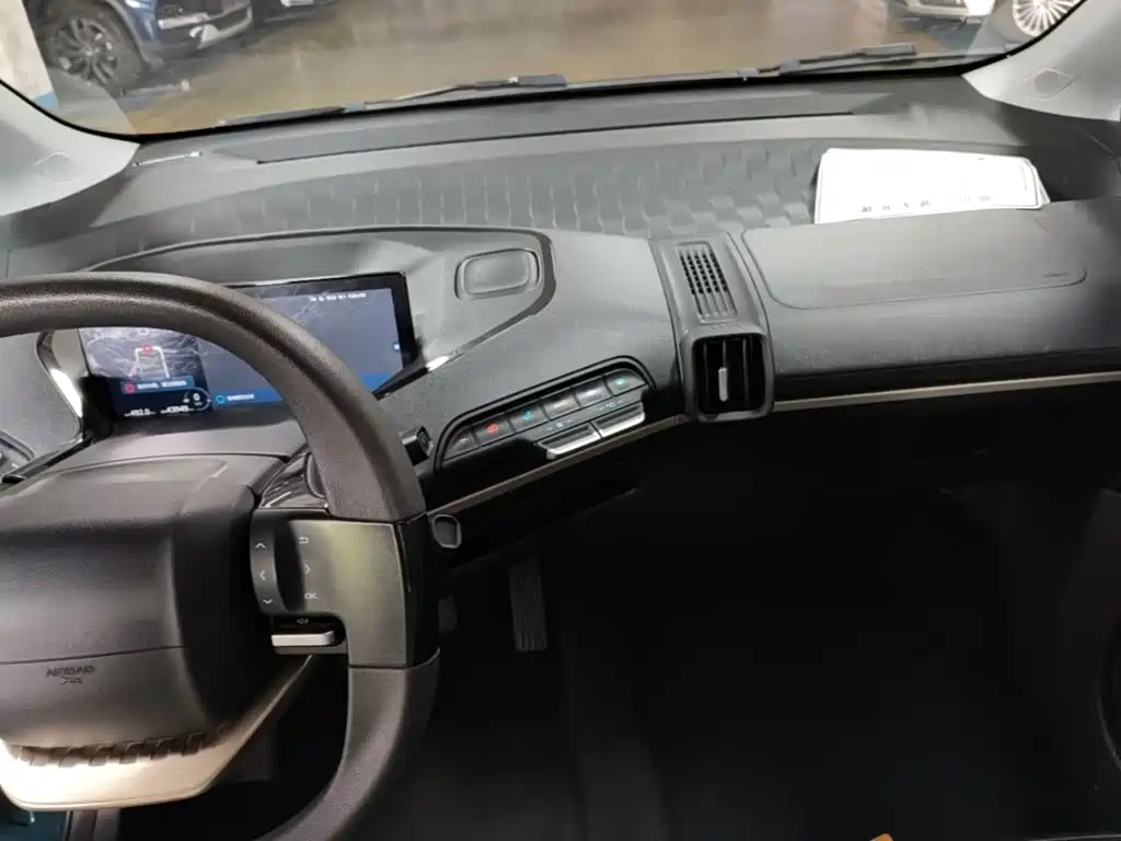 Baojun KiWi EV — миниатюра 10