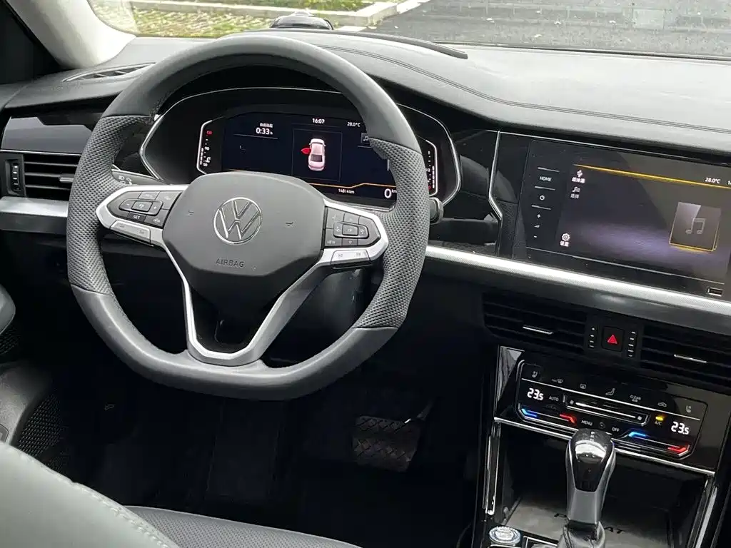 Volkswagen Passat — миниатюра 10