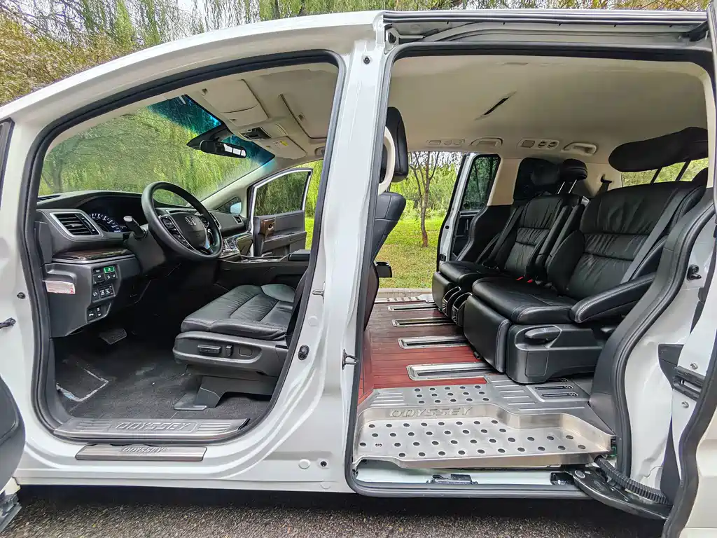 Honda Odyssey — миниатюра 5