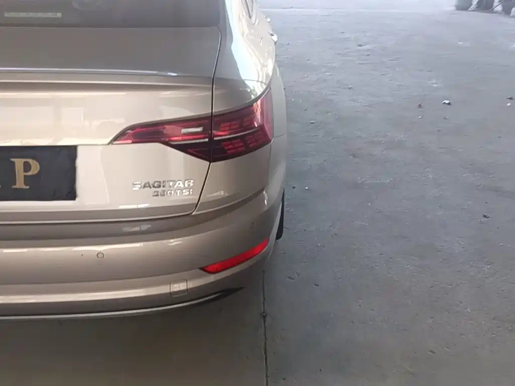 Volkswagen Sagitar — миниатюра 8