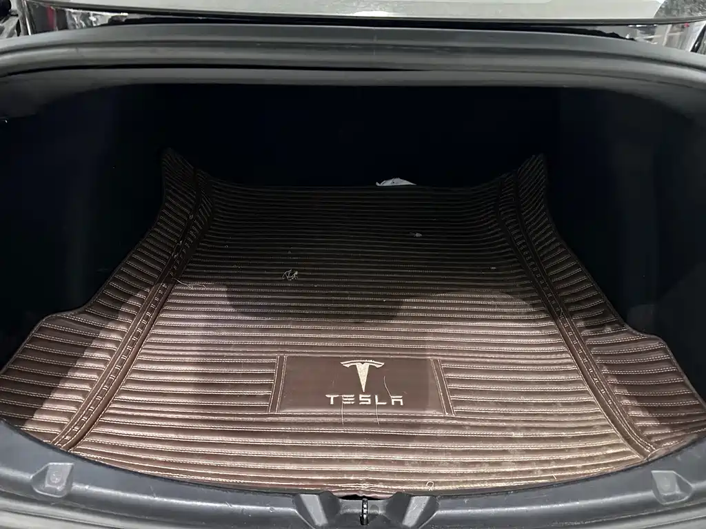 Tesla Model 3 — фотографии объявления, Фото 11
