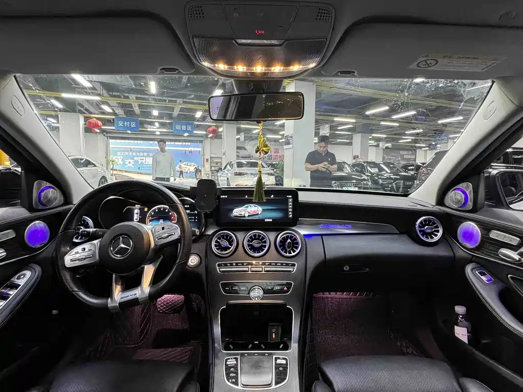 Mercedes-Benz C-Class — миниатюра 6