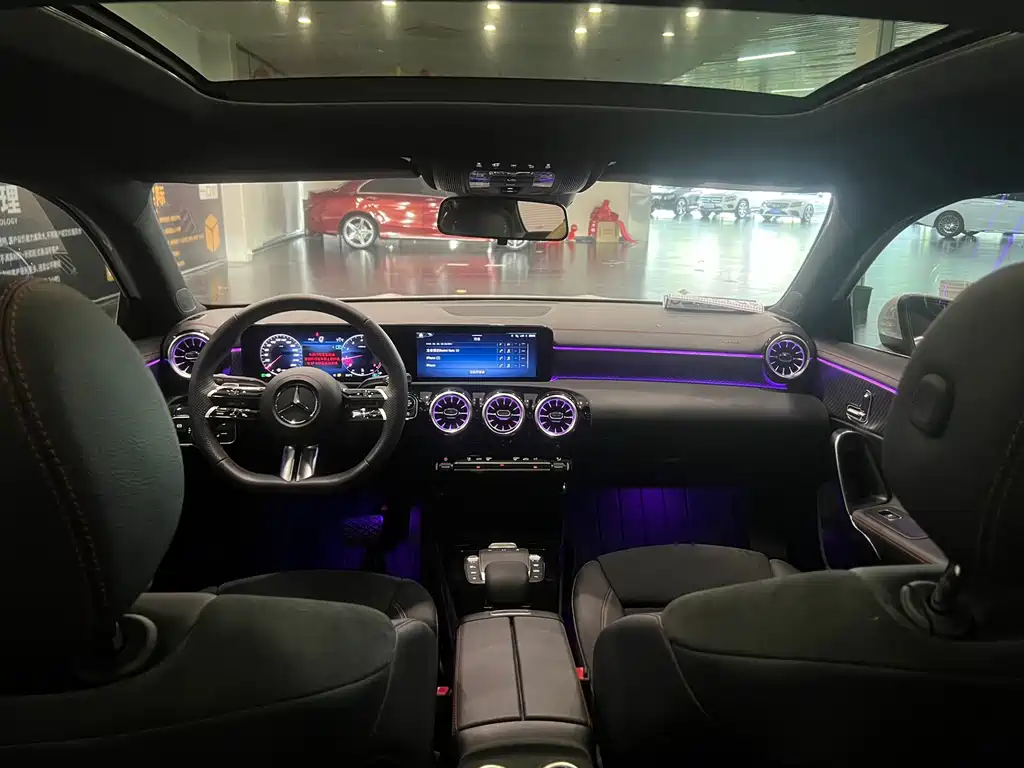 Mercedes-Benz A-Class — миниатюра 8