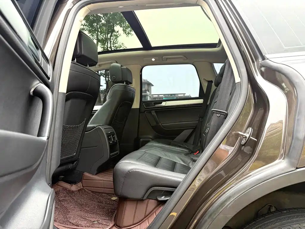 Volkswagen Touareg — миниатюра 7