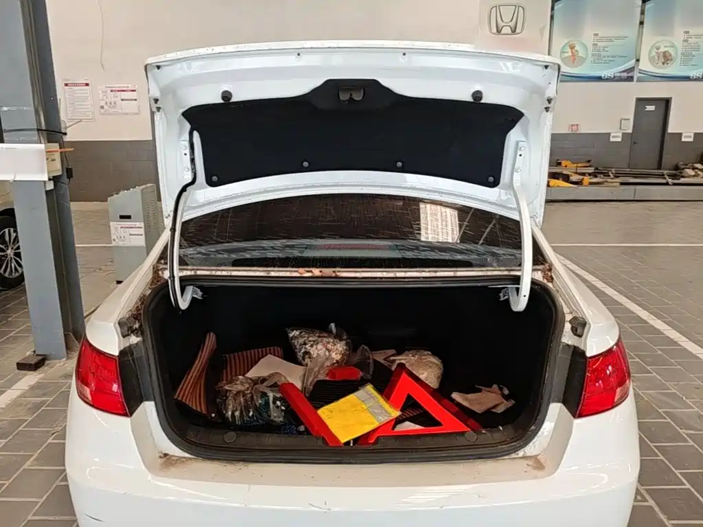 Geely Emgrand GL — миниатюра 19