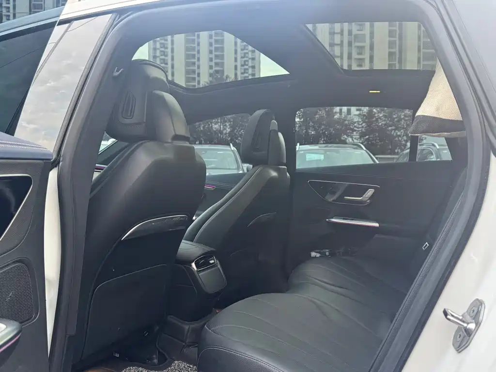 Mercedes-Benz EQE — миниатюра 10