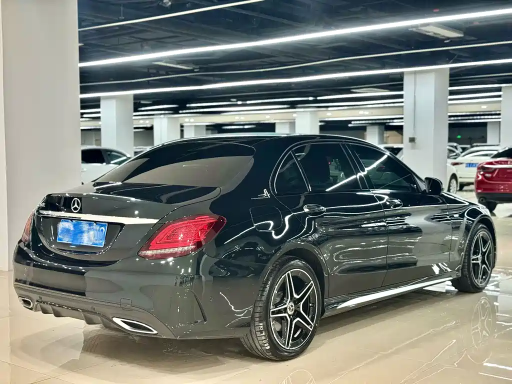 Mercedes-Benz C-Class — миниатюра 4