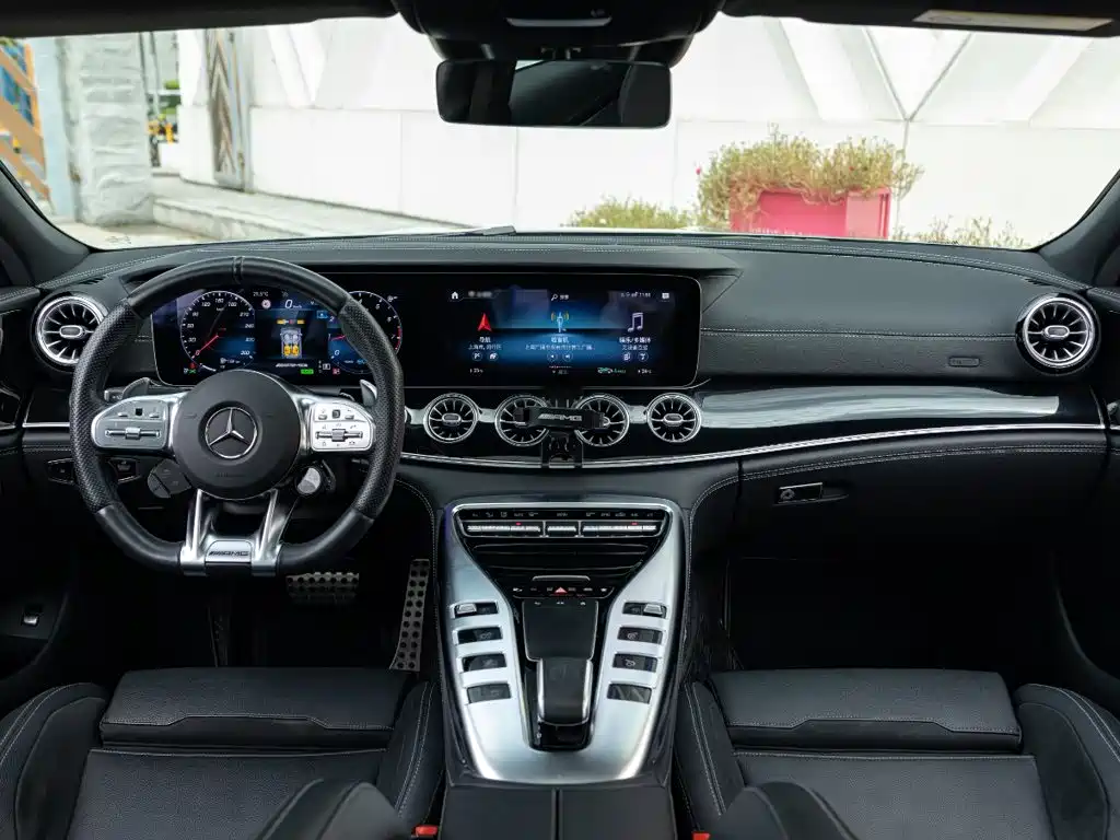 Mercedes-Benz AMG GT — миниатюра 10