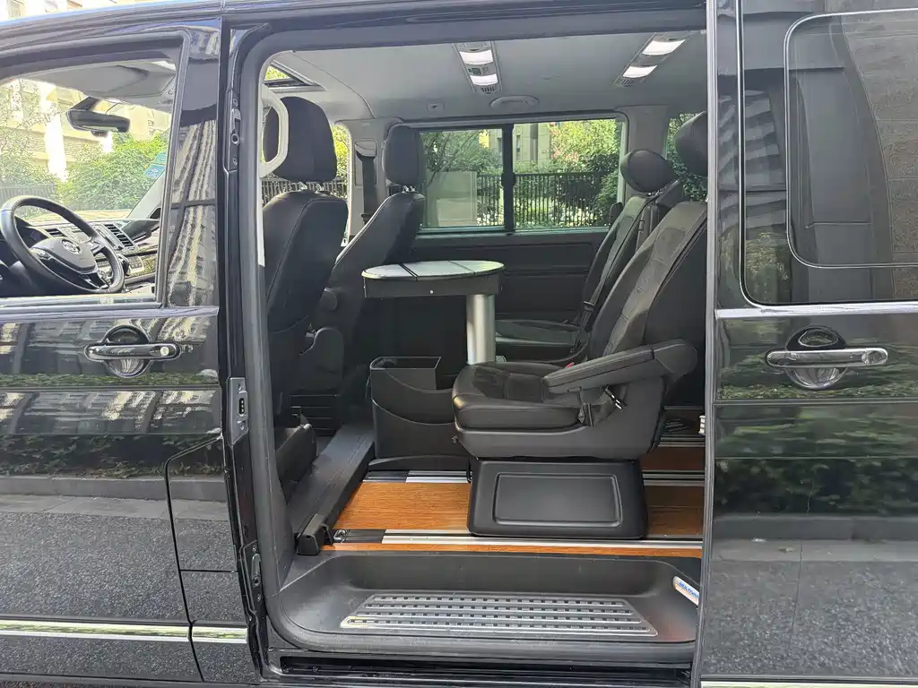 Volkswagen Multivan — миниатюра 15