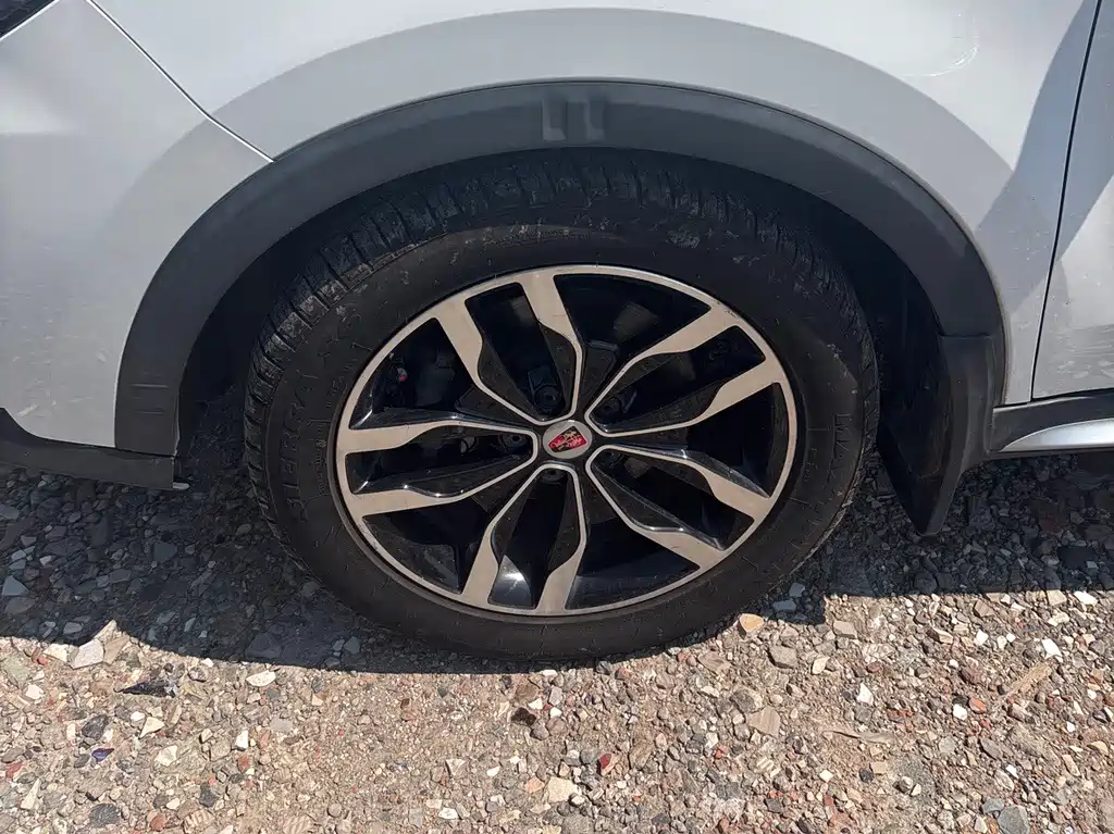 Roewe RX5 — миниатюра 7