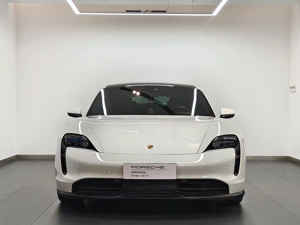 Porsche Taycan — миниатюра 2