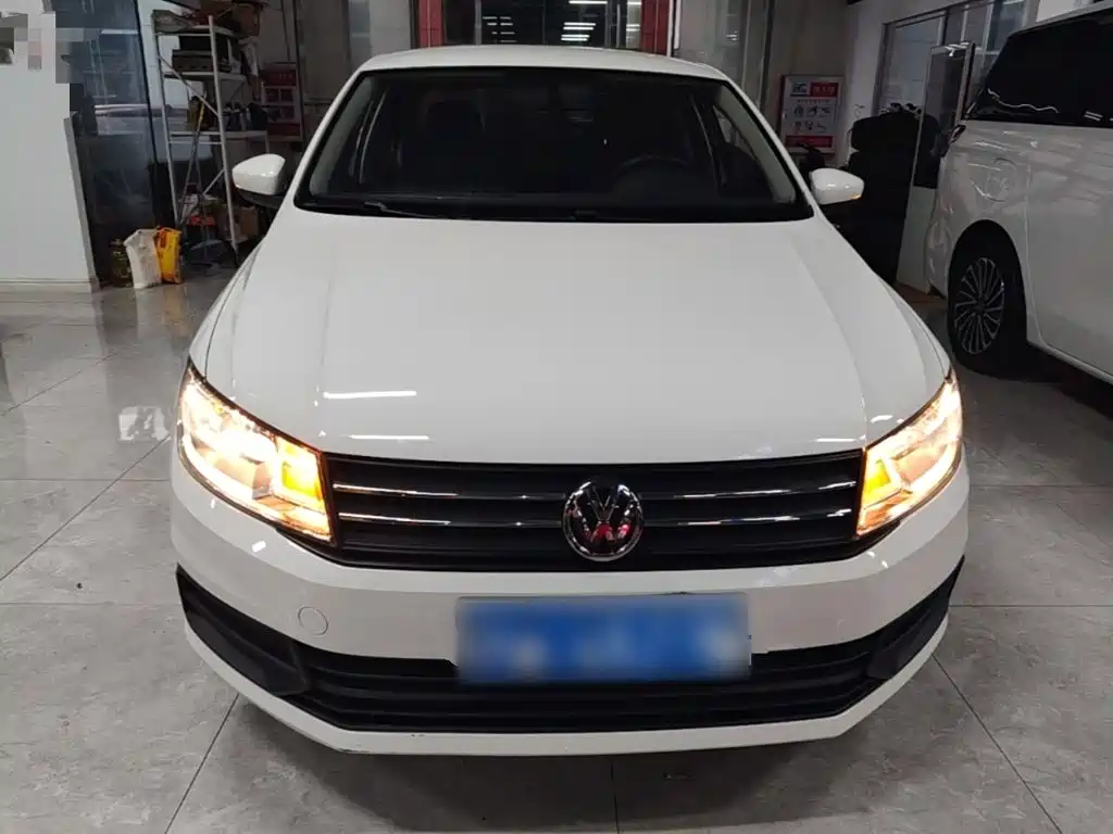 Volkswagen Santana — миниатюра 3