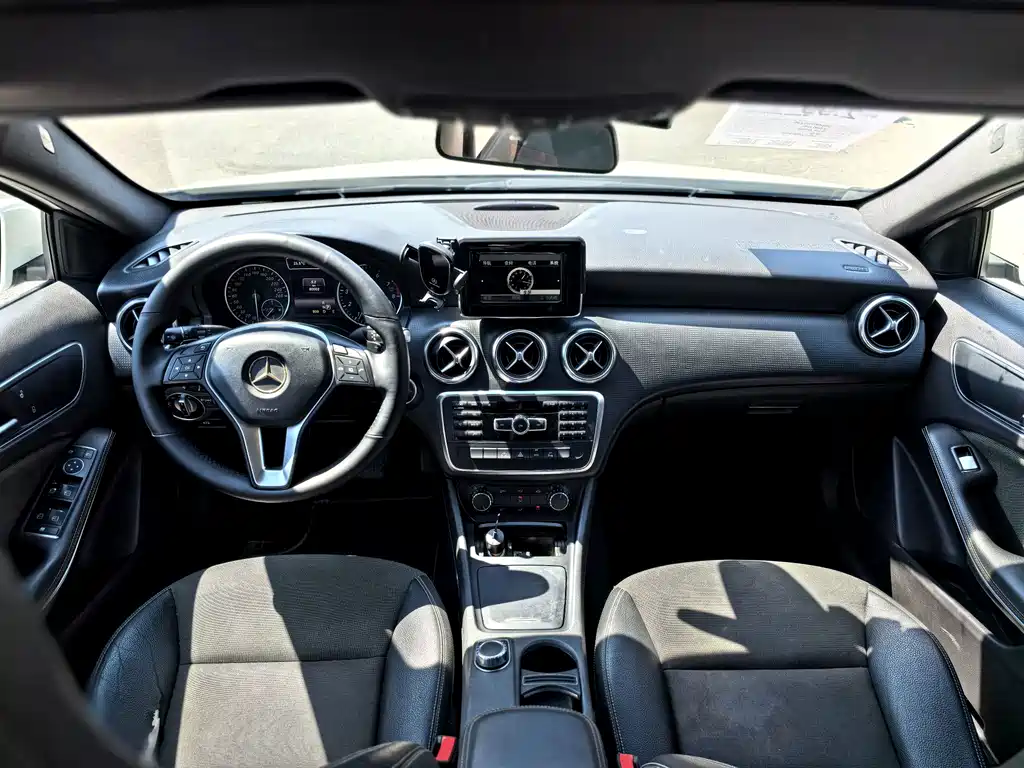 Mercedes-Benz A-Class (Import) — миниатюра 9