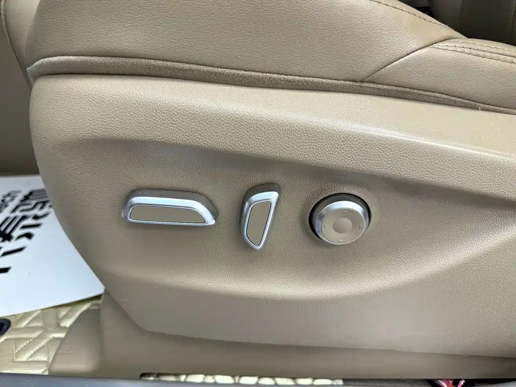 Buick GL8 2020 ES 653T Luxury